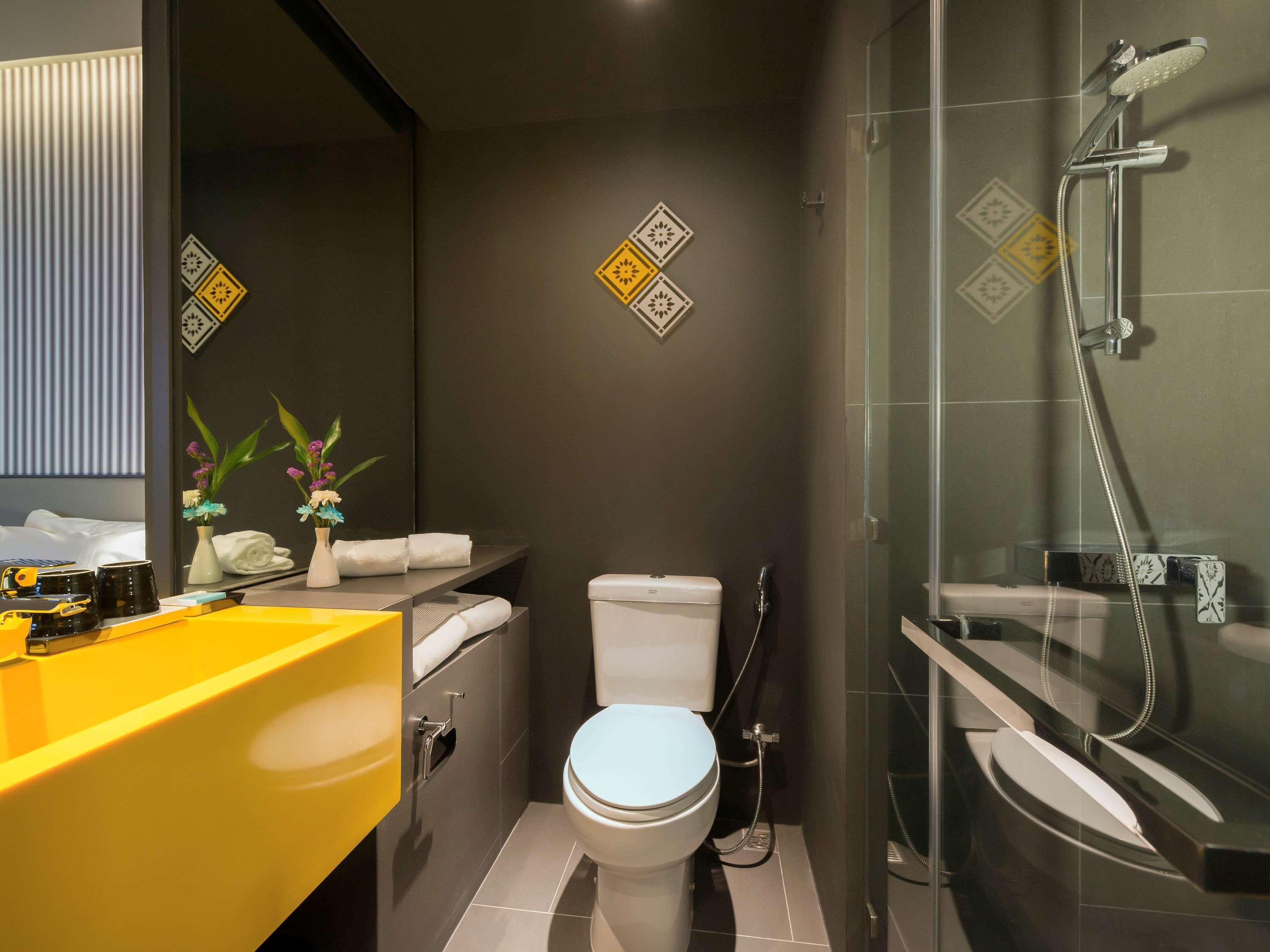 Ibis Styles Bangkok Sukhumvit 4 Hotell Exteriör bild