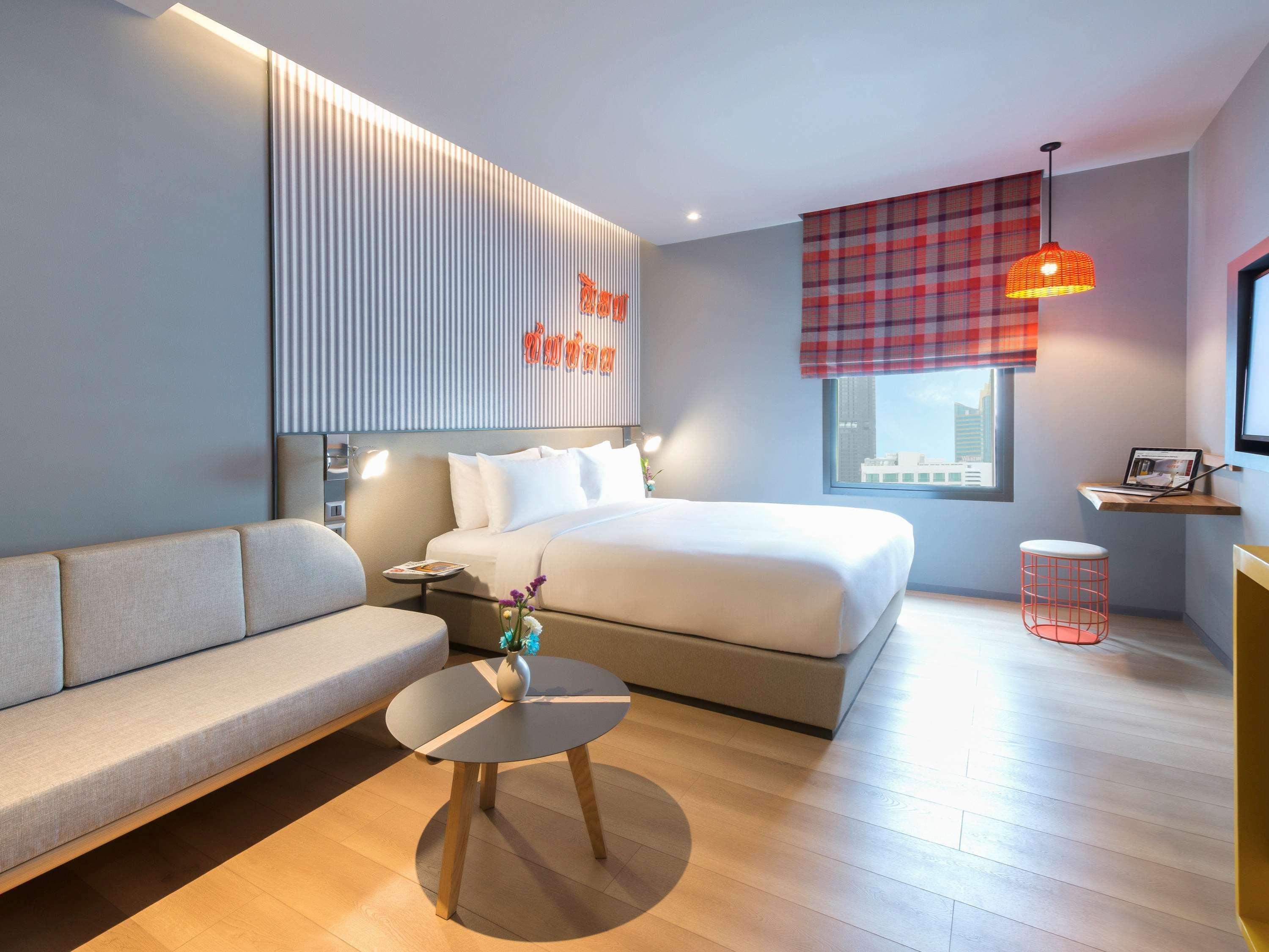 Ibis Styles Bangkok Sukhumvit 4 Hotell Exteriör bild