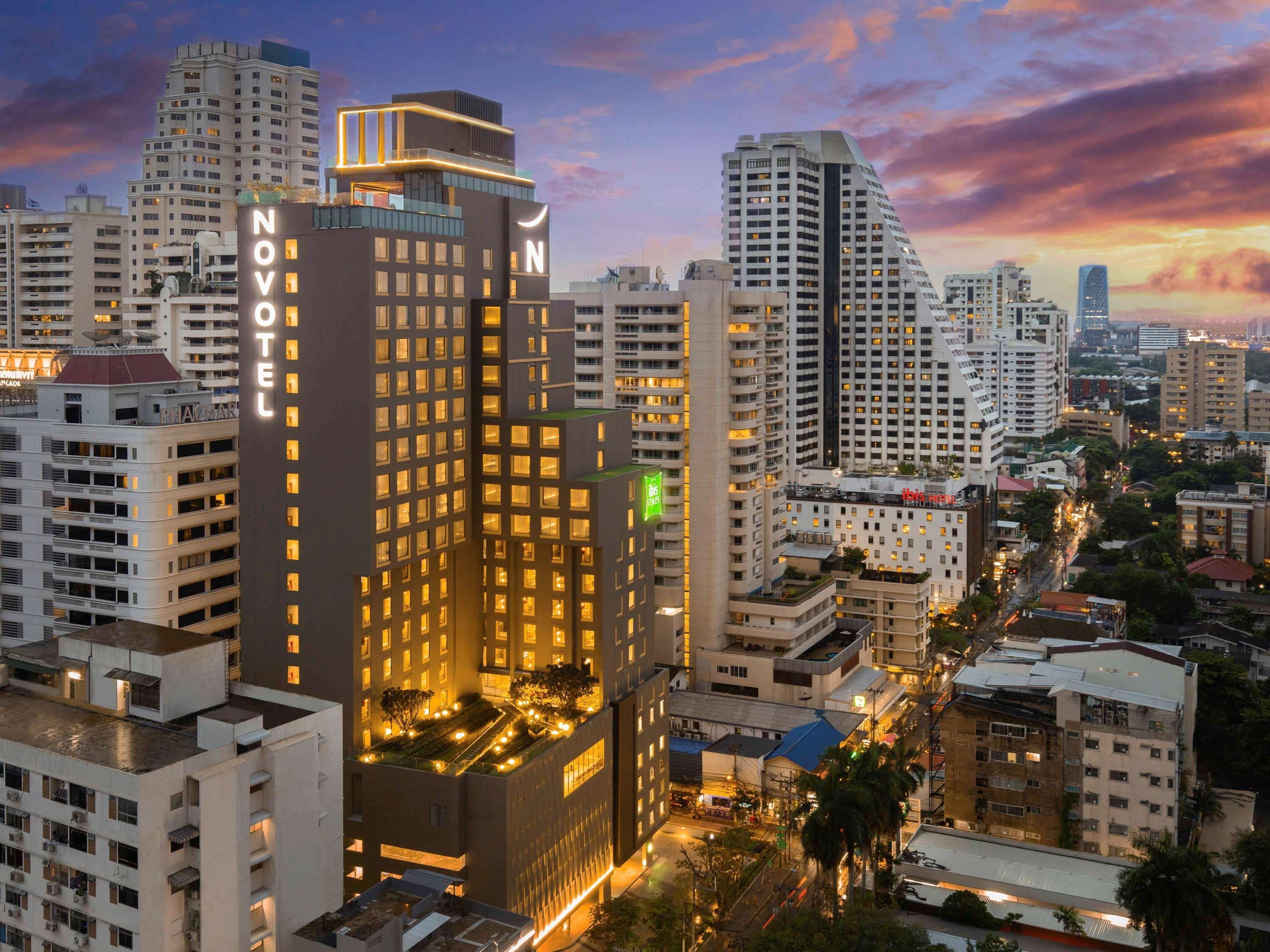 Ibis Styles Bangkok Sukhumvit 4 Hotell Exteriör bild